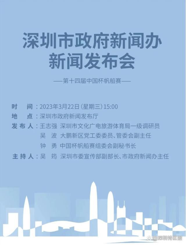 相比年轻富豪布鲁斯·韦恩，猫女出身于哥谭市肮脏的地下世界，是在黑暗丛林中求生的幸存者